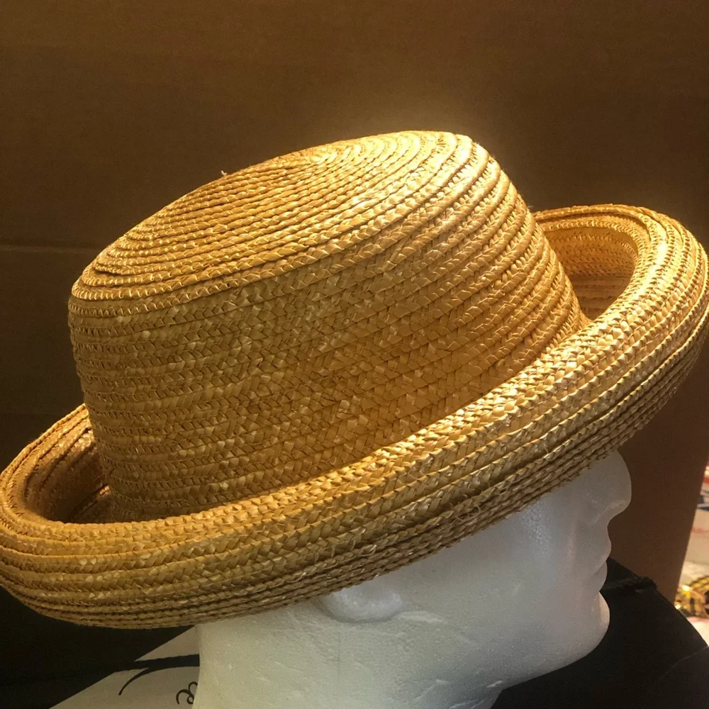 Straw hat - Picture 2 of 2
